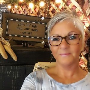 Meet your Posher, Donna